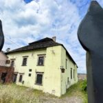 20.08.2021 Chęciny. Dawna synagoga / Jarosław Kubalski / Radio Kielce