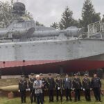 09.08.2021. Skarżysko-Kamienna. Spotkanie członków Stowarzyszenia Rezerwistów Marynarki Wojennej z dyrekcją i pracownikami Muzeum im. Orła Białego / Anna Głąb / Radio Kielce