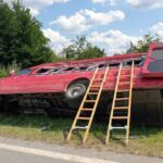 10.08.2021. Gruszka. Zderzenie ciężarówki i busa / KMP Kielce