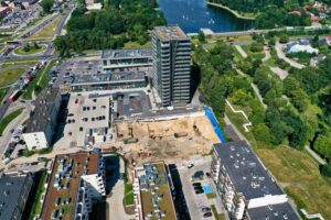 13.08.2021. Kielce. Budowa wieżowca Plaza Tower 2 / Jarosław Kubalski / Radio Kielce