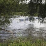 31.08.2021. Kielce. Zatorowany przepływ rzeki Lubrzanki przy ulicy Zielnej / Jarosław Kubalski / Radio Kielce