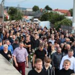 19.08.2021 Daleszyce. Pogrzeb ofiar pijanego kierowcy / Wiktor Taszłow / Radio Kielce