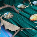 21.08.2021. Las nieopodal Nowin. VII Konwent Grupy Bushcraft Poland / Wiktor Taszłow / Radio Kielce