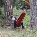 21.08.2021. Las nieopodal Nowin. VII Konwent Grupy Bushcraft Poland / Wiktor Taszłow / Radio Kielce