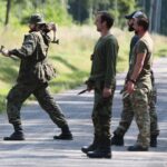 21.08.2021. Las nieopodal Nowin. VII Konwent Grupy Bushcraft Poland / Wiktor Taszłow / Radio Kielce