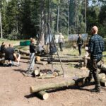 21.08.2021. Las nieopodal Nowin. VII Konwent Grupy Bushcraft Poland / Wiktor Taszłow / Radio Kielce