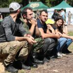 21.08.2021. Las nieopodal Nowin. VII Konwent Grupy Bushcraft Poland / Wiktor Taszłow / Radio Kielce