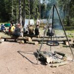 21.08.2021. Las nieopodal Nowin. VII Konwent Grupy Bushcraft Poland / Wiktor Taszłow / Radio Kielce
