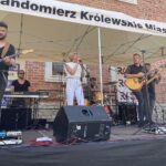 01.08.2021. Sandomierz. „Wakacje 2021. Spotkajmy się”. Zespół Roxanne / Grażyna Szlęzak-Wójcik / Radio Kielce