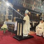 04.08.2021. Sandomierz. Pielgrzymi wyruszają na szlak pątniczy. Przemawia Krzysztof Nitkiewicz - biskup sandomierski / Grażyna Szlęzak-Wójcik / Radio Kielce