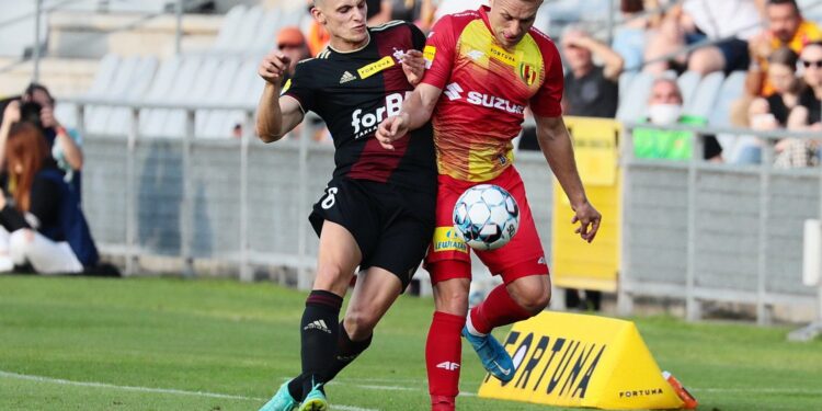 21.08.2021. Kielce. Suzuki Arena. Fortuna 1 Liga. Korona Kielce - ŁKS Łódź / Wiktor Taszłow / Radio Kielce