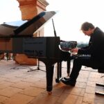 21.08.2021. Kielce. „Chopinowskie inspiracje”. Na zdjęciu: Piotr Pawlak / Wiktor Taszłow / Radio Kielce