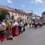 22.08.2021. Staszów. Dzień Chleba - korowód dożynkowy / Grażyna Szlęzak-Wójcik / Radio Kielce
