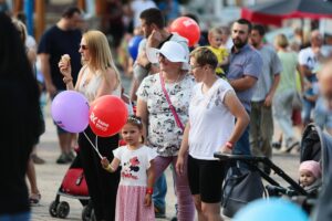 22.08.2021. Chęciny. „Wakacje 2021. Spotkajmy się” / Wiktor Taszlow / Radio Kielce