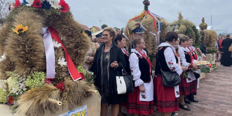 29.08.2021. Łoniów. Dożynki powiatowe / Grażyna Szlęzak-Wójcik / Radio Kielce