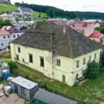 20.08.2021 Chęciny. Dawna synagoga / Jarosław Kubalski / Radio Kielce