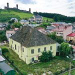 20.08.2021 Chęciny. Dawna synagoga / Jarosław Kubalski / Radio Kielce