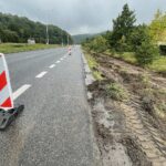 26.08.2021. Kielce. Budowa ścieżki rowerowej wzdłuż ulicy Krakowskiej / Wiktor Taszłow / Radio Kielce