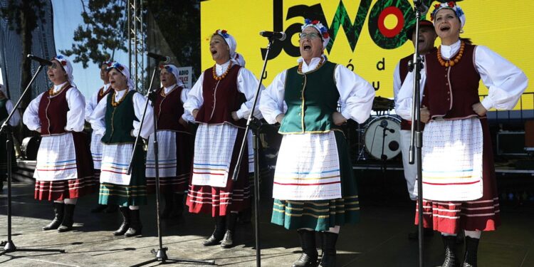 20.06.2021. Tokarnia. Park Etnograficzny. „Jawor u źródeł kultury” / Jarosław Kubalski / Radio Kielce