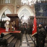 06.08.2021 Kraków. 56. Marsz Szlakiem I Kompanii Kadrowej. Msza na Wawelu / Jarosław Kubalski / Radio Kielce