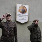 06.08.2021 Kraków. Marsz Szlakiem I Kompanii Kadrowej. Wymarsz z Oleandrów / Jarosław Kubalski / Radio Kielce