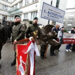 06.08.2021 Kraków. Marsz Szlakiem I Kompanii Kadrowej. Wymarsz z Oleandrów / Jarosław Kubalski / Radio Kielce