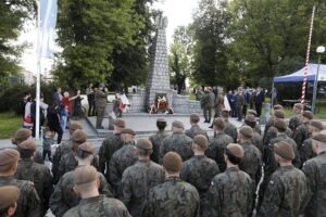 06.08.2021 Słomniki. 56. Marsz Szlakiem I Kompanii Kadrowej / Jarosław Kubalski / Radio Kielce