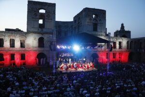 13.08.2021. Ujazd. Koncert "Polska dziękuje - w duchu Niepodległej" / Jarosław Kubalski / Radio Kielce