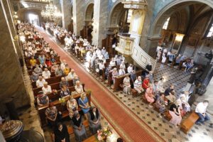 15.08.2021 Kielce. Katedra. Poświęcenie organów po renowacji / Jarosław Kubalski / Radio Kielce