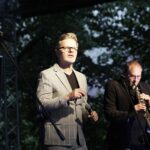 29.08.2021 Radio Kielce. Podsumowanie lata z Radiem Kielce. Piknik w ogrodach radiowych. Na zdjęciu od lewej: Piotr Salata i Leszek Szczerba / Jarosław Kubalski / Radio Kielce