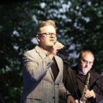 29.08.2021 Radio Kielce. Podsumowanie lata z Radiem Kielce. Piknik w ogrodach radiowych. Na zdjęciu od lewej: Piotr Salata i Leszek Szczerba / Jarosław Kubalski / Radio Kielce