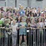 29.08.2021 Kielce. Parking galerii handlowej Korona. Festiwal Kolorów / Jarosław Kubalski / Radio Kielce