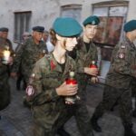 11.08.2021 Chęciny.  56. Marsz Szlakiem I Kompanii Kadrowej / Jarosław Kubalski / Radio Kielce