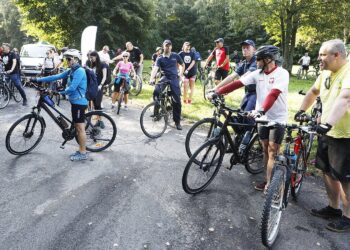 07.08.2021 Zagnańsk. Rajd rowerowy szlakiem Brygady Świętokrzyskiej Narodowych Sił Zbrojnych / Jarosław Kubalski / Radio Kielce