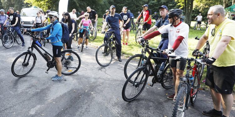 07.08.2021 Zagnańsk. Rajd rowerowy szlakiem Brygady Świętokrzyskiej Narodowych Sił Zbrojnych / Jarosław Kubalski / Radio Kielce