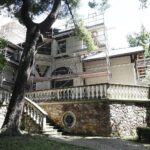 09.08.2021 Oblęgorek. Remont pałacyku Henryka Sienkiewicza / Jarosław Kubalski / Radio Kielce