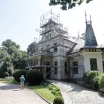 09.08.2021 Oblęgorek. Remont pałacyku Henryka Sienkiewicza / Jarosław Kubalski / Radio Kielce