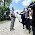 09.08.2021 Michala Góra. Z kapliczki ufundowanej przez myśliwych ktoś ukradł poroże. Na zdjęciu: Ryszard Zawadzki - myśliwy koła łowieckiego Dzik / Jarosław Kubalski / Radio Kielce