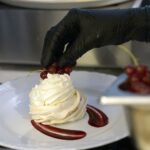 24.08.2021. Kielce. Letnia Kuchnia Radia Kielce. Słodki wtorek / Anna Kwapisz / Radio Kielce