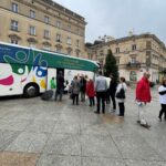 26.08.2021. Kielce. Plac Literatów. Bezpłatne konsultacje reumatologa / Wiktor Taszłow / Radio Kielce