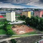 03.08.2021 Kielce. Teren Politechniki Świętokrzyskiej. Budowa toru dla łazików marsjańskich / Jarosław Kubalski / Radio Kielce