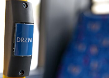 .Odbiór i poświęcenie 25 autobusów hybrydowych. / Marzena Mąkosa / Radio Kielce