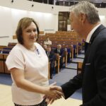 20.08.2021 Kielce. ŚUW. Wręczenie Medali Stulecia Odzyskanej Niepodległości. Na zdjęciu od lewej: Marzena Zajączkowska i wojewoda świętokrzyski Zbigniew Koniusz / Jarosław Kubalski / Radio Kielce