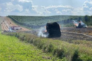 22.08.2021. Pożary pól i maszyn rolniczych / OSP Bodzechów