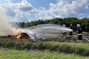 22.08.2021. Pożary pól i maszyn rolniczych / OSP Bodzechów