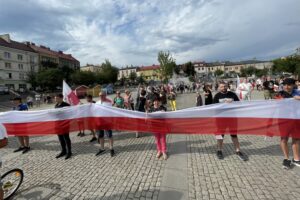 01.08.2021. Ostrowiec Świętokrzyski. Żywy znak Polski Walczącej / Emilia Sitarska / Radio Kielce