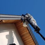 17.08.2021 Strażacy usuwający gniazda niebezpiecznych owadów / OSP KSRG Piekoszów