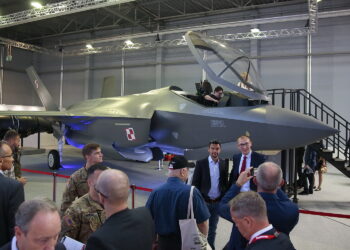 05.09.2019. Targi Kielce. Model samolotu F-35 Lightning II zaprezentowany na 27. Międzynarodowym Salonie Przemysłu Zbrojeniowego / Wiktor Taszłow / Radio Kielce