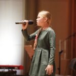 27.08.2021 Kielce. Filharmonia Świętokrzyska. Koncert pieśni patriotycznych. Michalina Cedro / Jarosław Kubalski / Radio Kielce