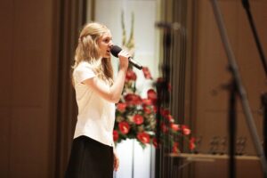 27.08.2021 Kielce. Filharmonia Świętokrzyska. Koncert pieśni patriotycznych. Lena Danielczyk / Jarosław Kubalski / Radio Kielce